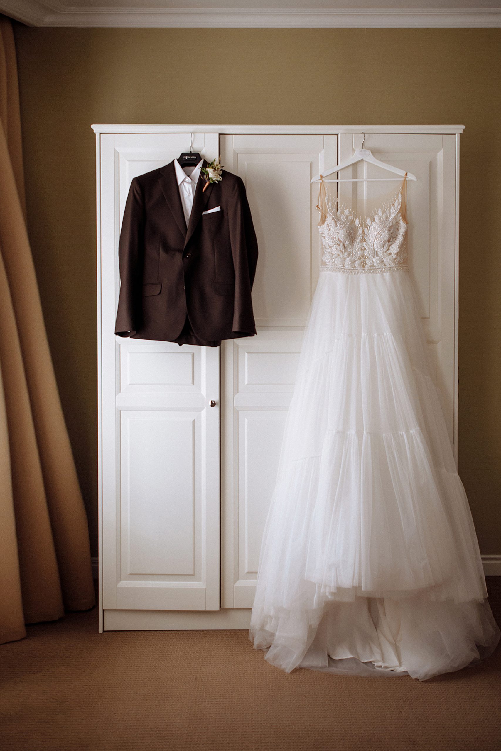 planchado-trajes-bodas planchado de trajes de novia y novio, comuniones